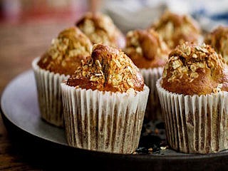 APRICOT AND CRANBERRY MUFFINS