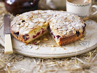 BAKEWELL CAKE