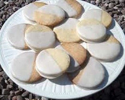 Lemon and white chocolate biscuits